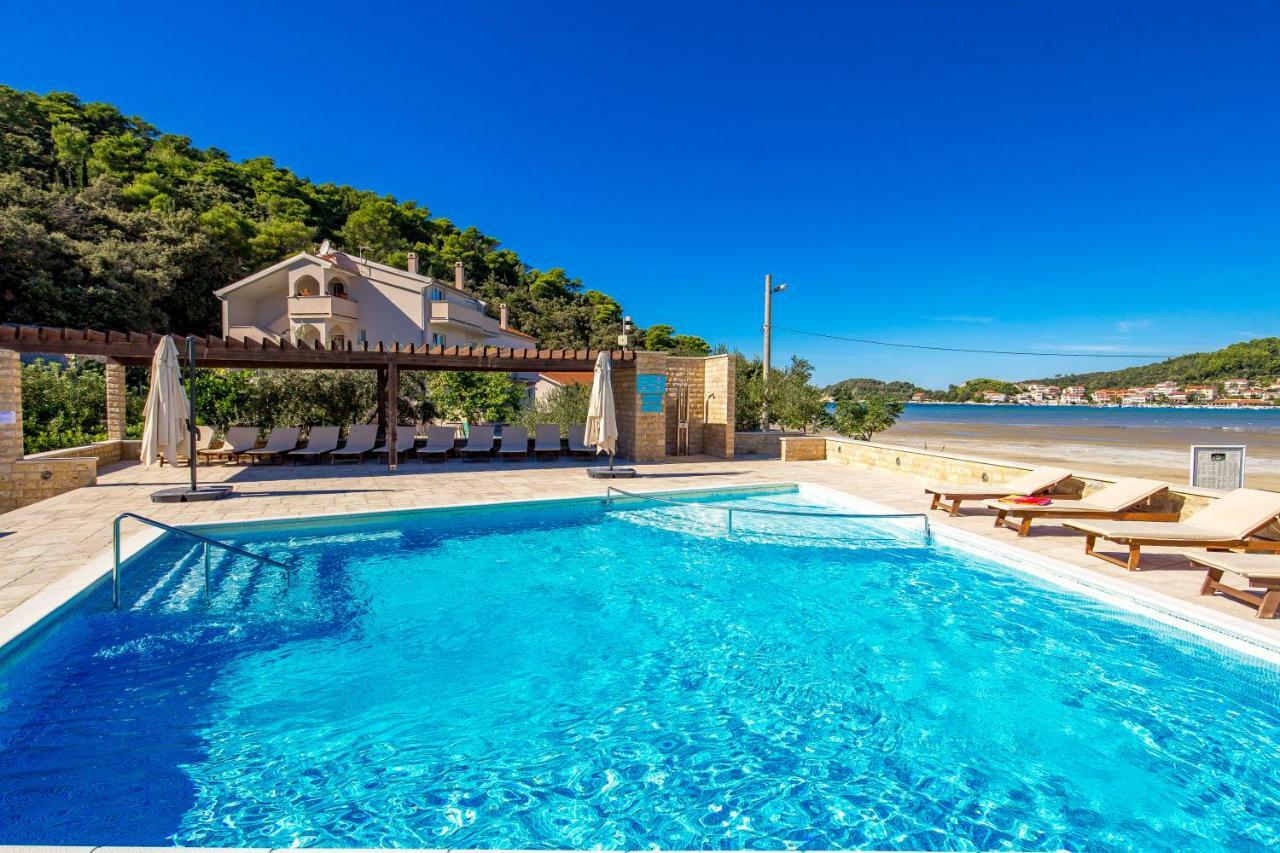 Lando Resort Kampor Екстериор снимка