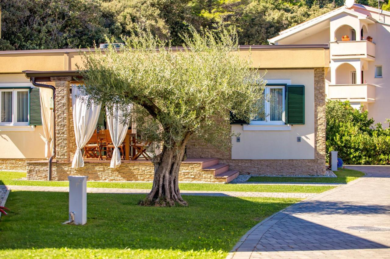Lando Resort Kampor Екстериор снимка
