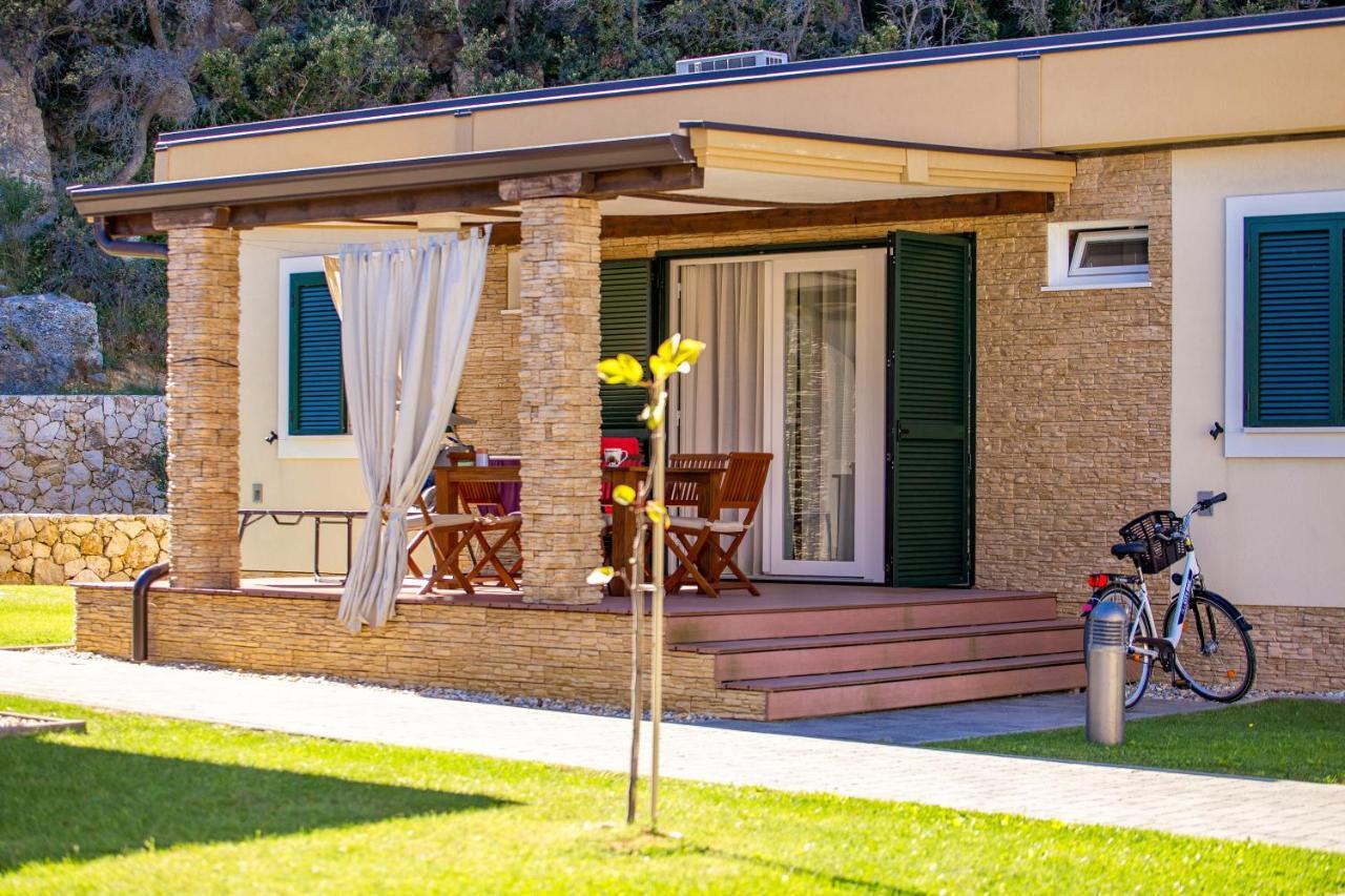 Lando Resort Kampor Екстериор снимка