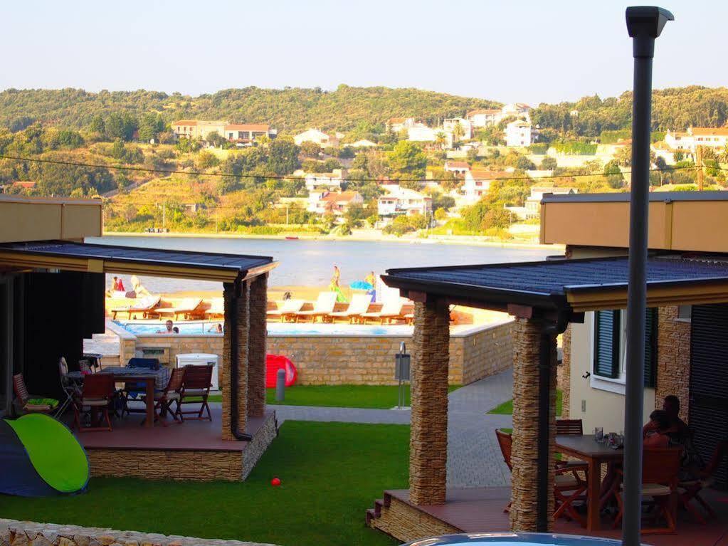 Lando Resort Kampor Екстериор снимка